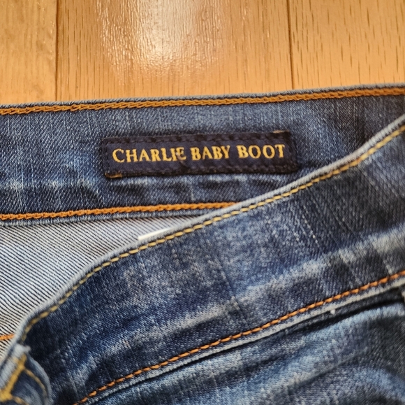 LUCKY BRAND Charlie Baby Boot | Blue Flare & Wide Leg Jeans - Picture 5 of 13